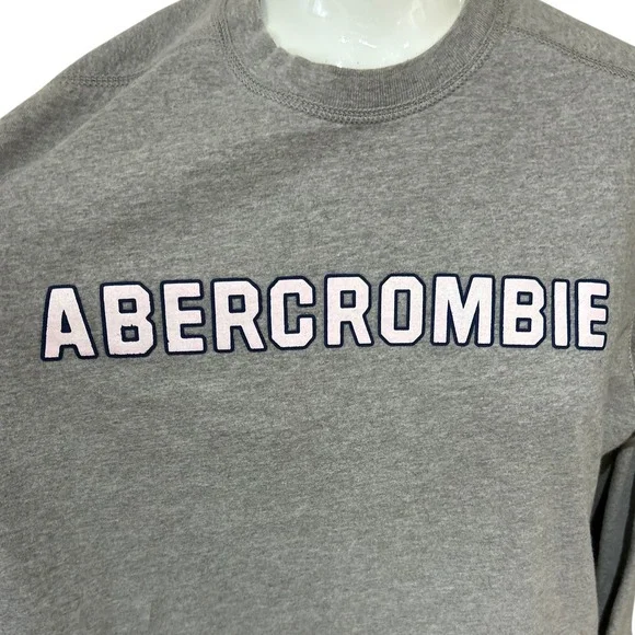 Vtg Y2K Abercrombie & Fitch Spell Out Logo front hit Muscle Long sleeve Tshirt L - Picture 2 of 3